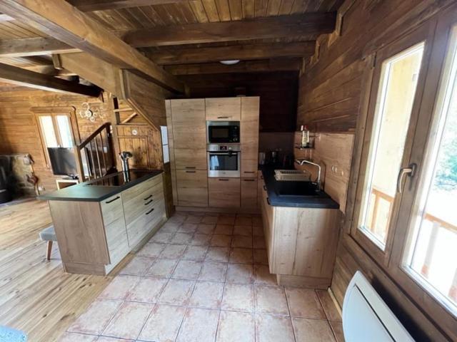 Chalet 6A Dans Les Pyrenees Proche D'Andorre LʼHospitalet-près-lʼAndorre Exterior foto