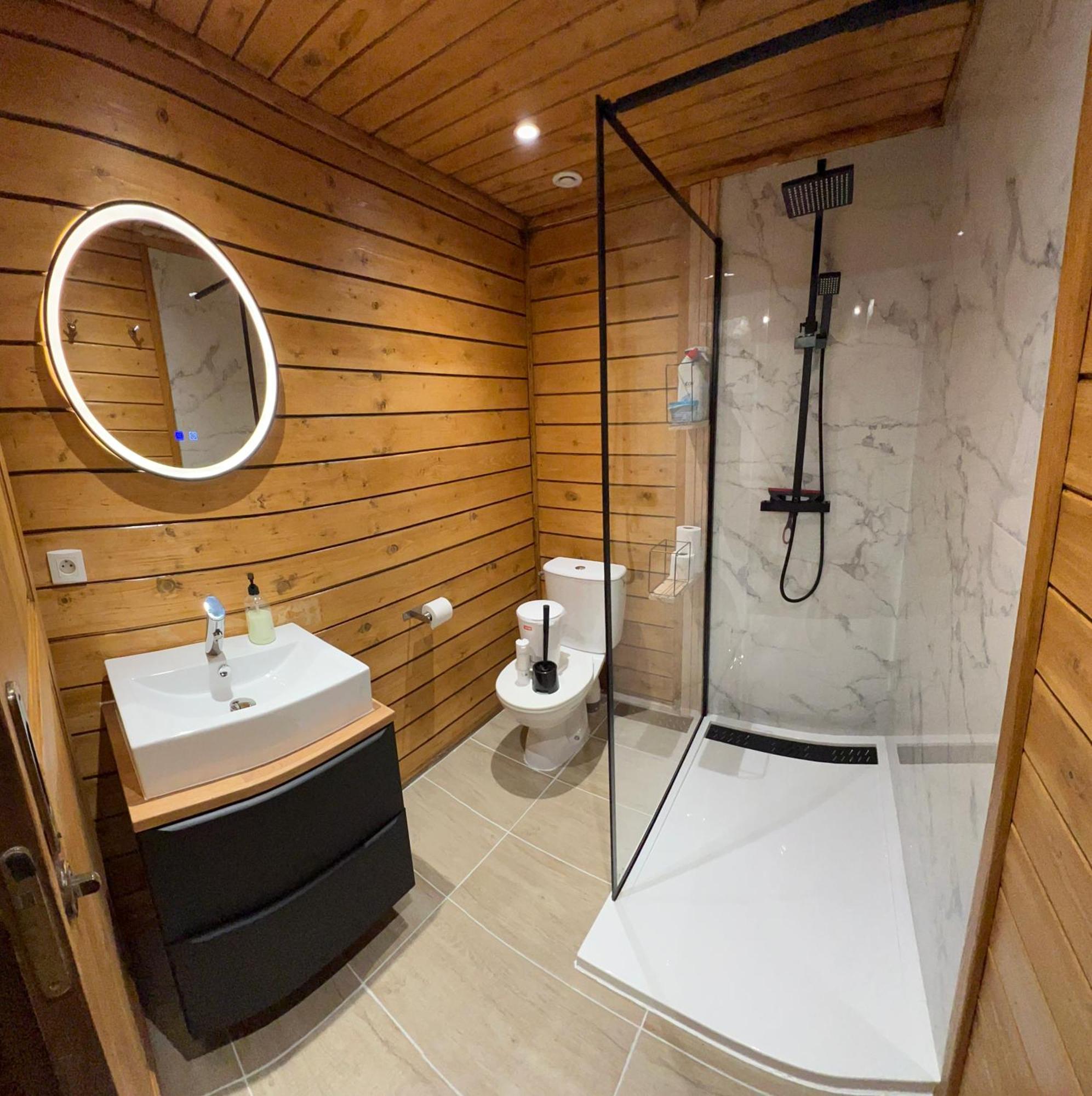 Chalet 6A Dans Les Pyrenees Proche D'Andorre LʼHospitalet-près-lʼAndorre Exterior foto